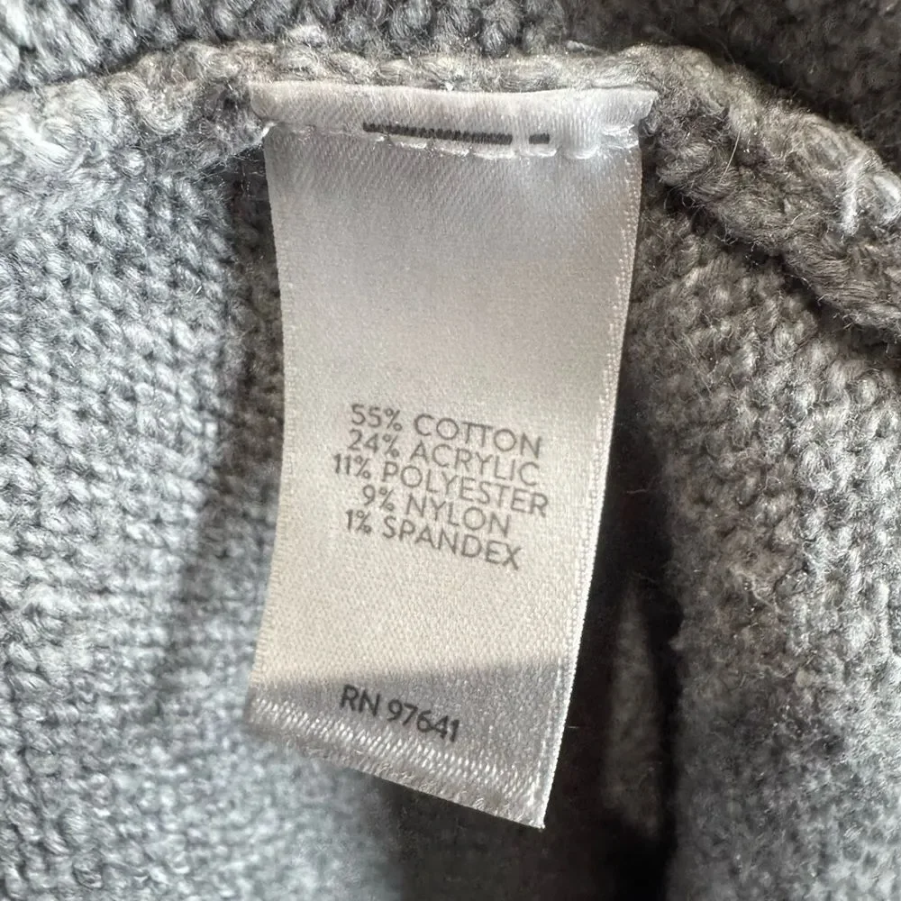 J.Jill gray and white snowflake pattern sweater size medium - Picture 9 of 10